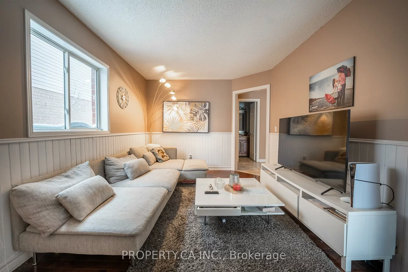 12, Wice, Holly, Barrie