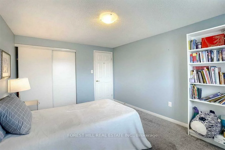 46, Lions Gate Blvd, Little Lake, Barrie