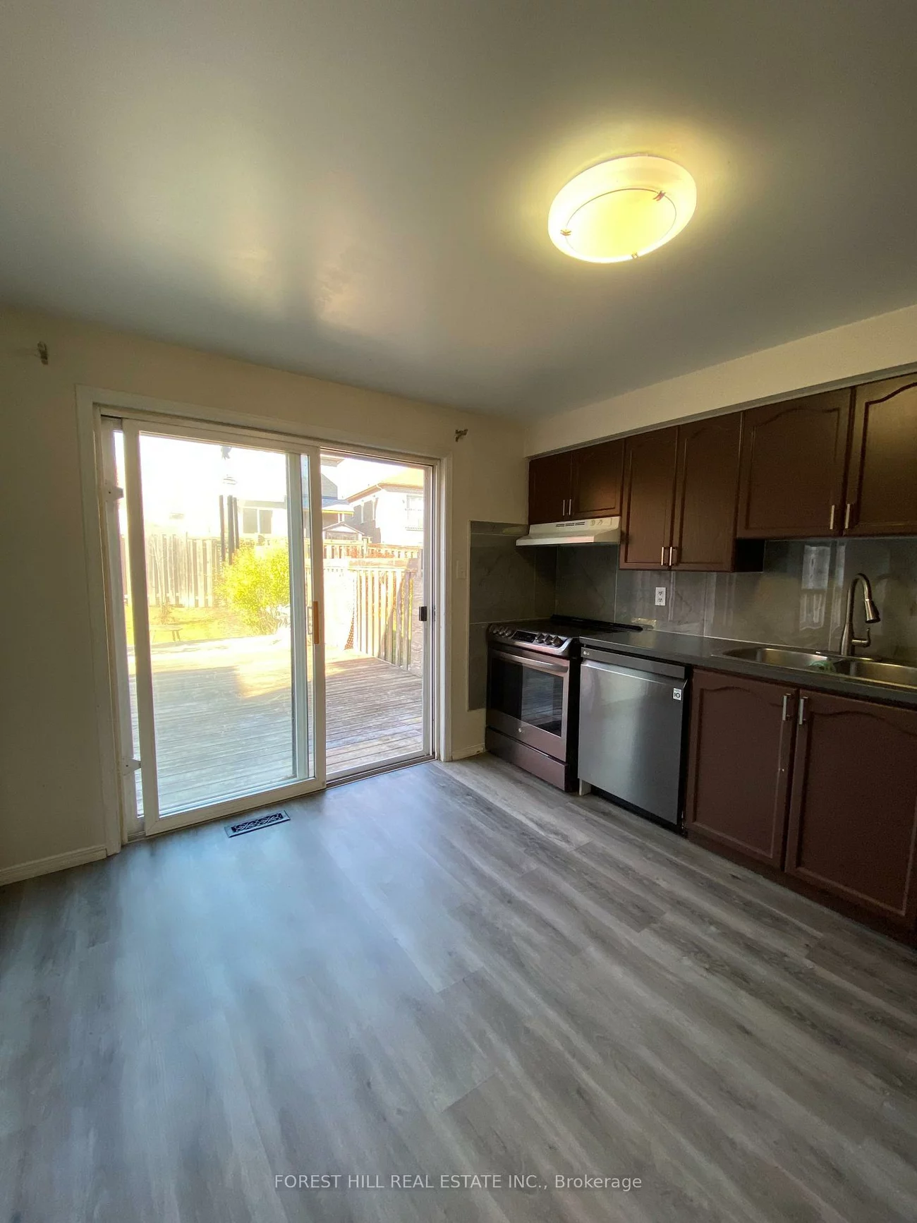 46, Lions Gate Blvd, Little Lake, Barrie