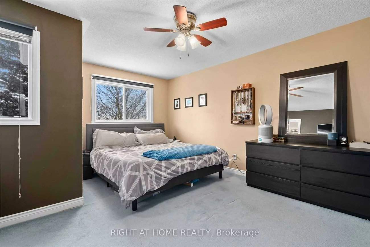 91, Brucker, Holly, Barrie