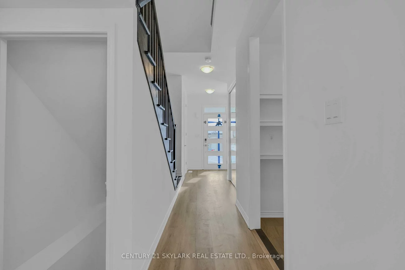 16, Ivory, Rural Barrie Southeast, Barrie