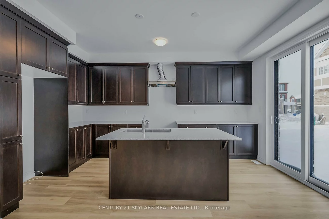 16, Ivory, Rural Barrie Southeast, Barrie