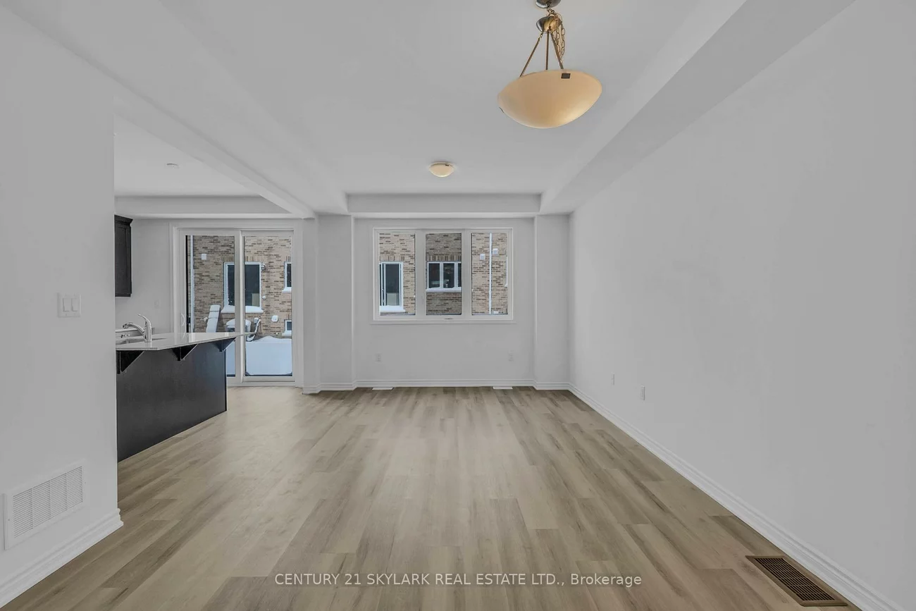 16, Ivory, Rural Barrie Southeast, Barrie