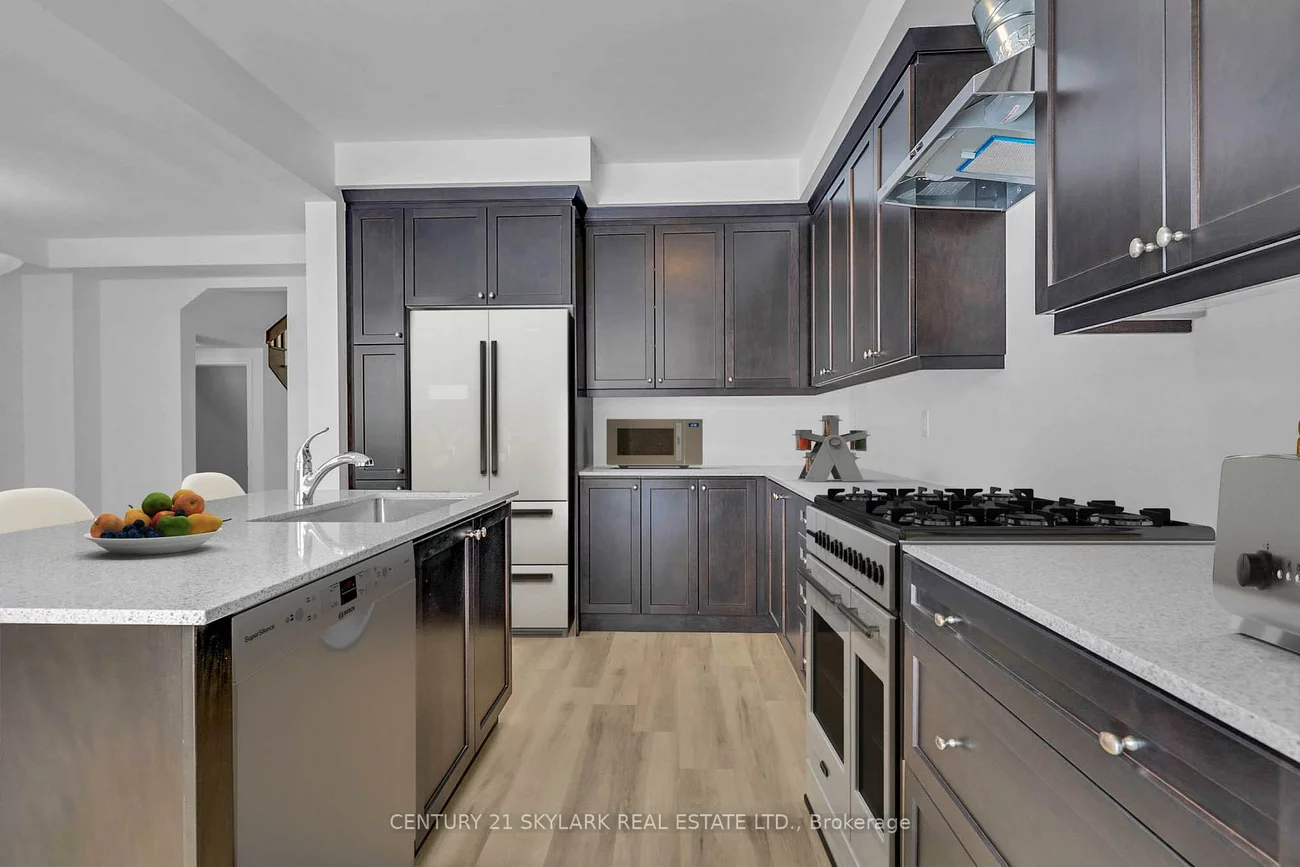 16, Ivory, Rural Barrie Southeast, Barrie