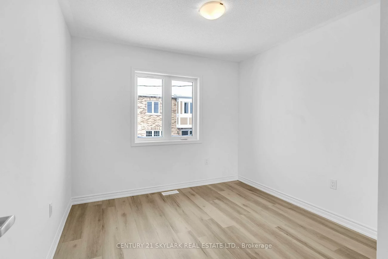 16, Ivory, Rural Barrie Southeast, Barrie