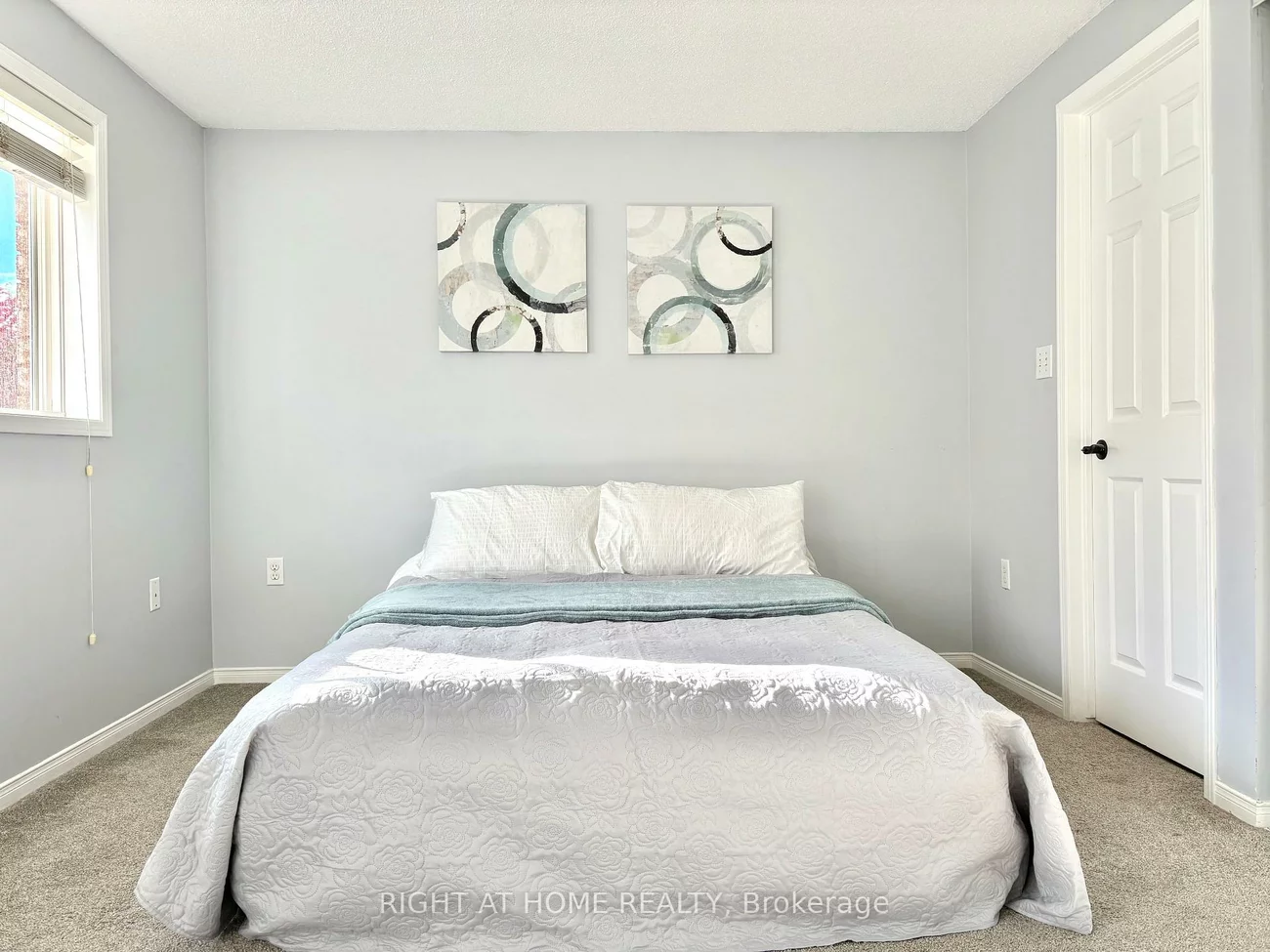 181, Columbia, Holly, Barrie