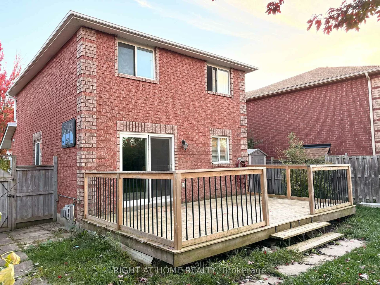 181, Columbia, Holly, Barrie