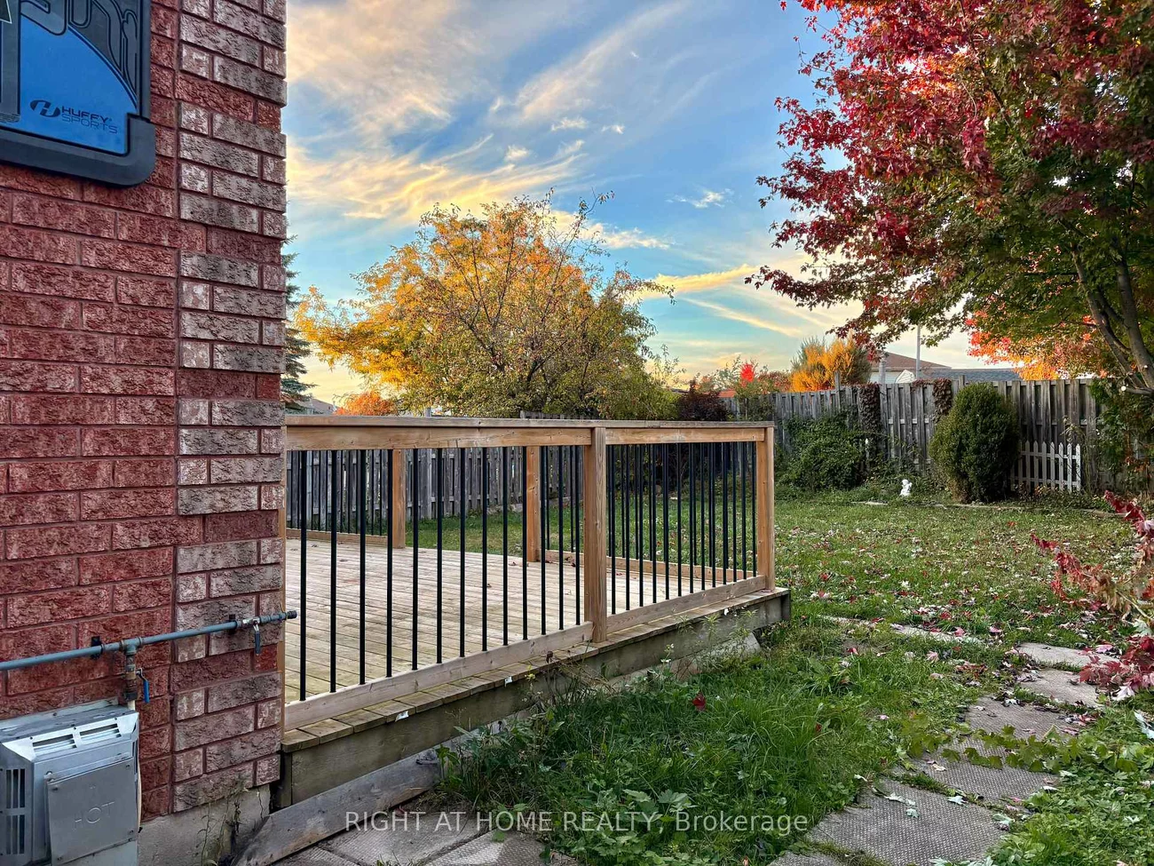 181, Columbia, Holly, Barrie