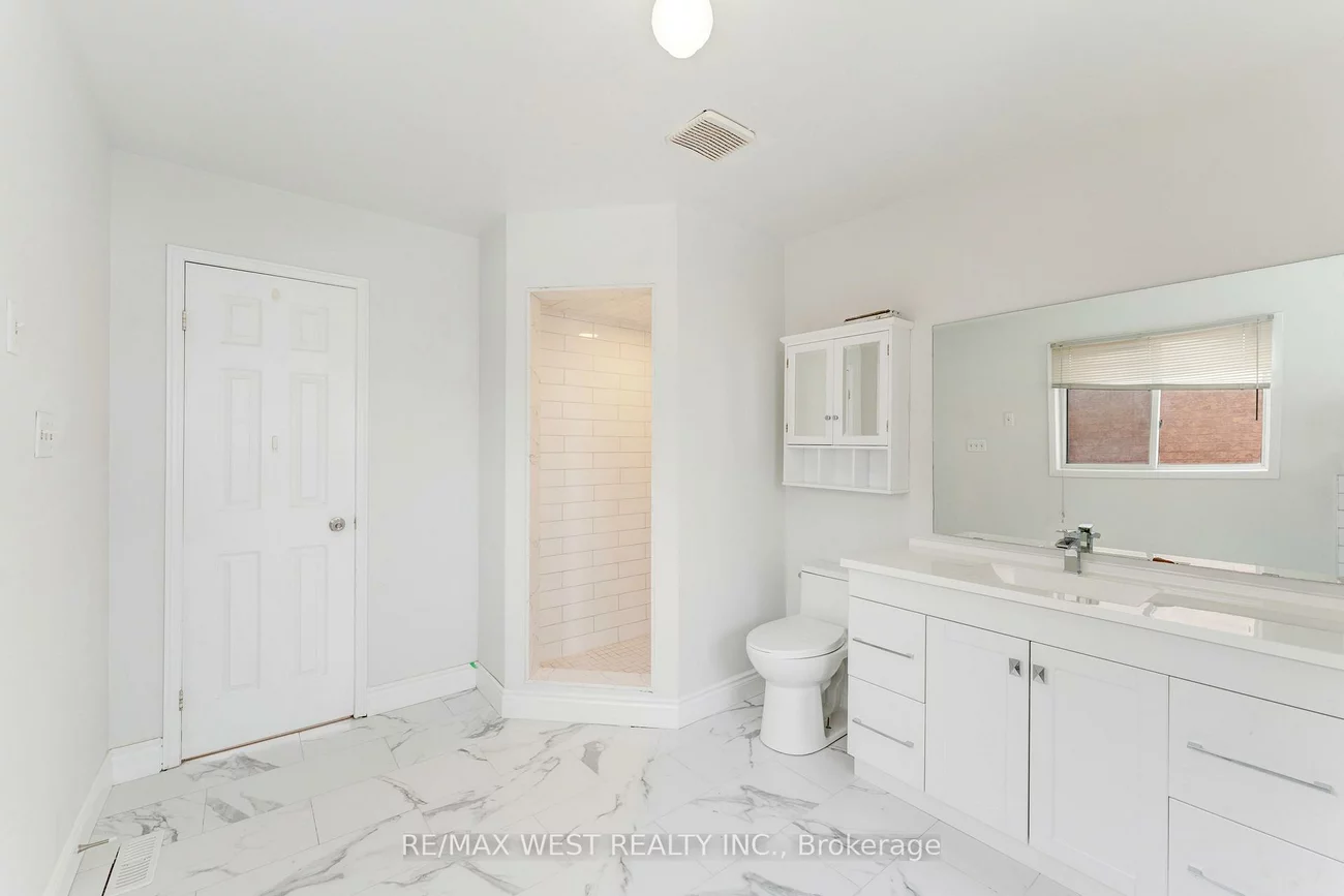 20, Felt, Bayshore, Barrie