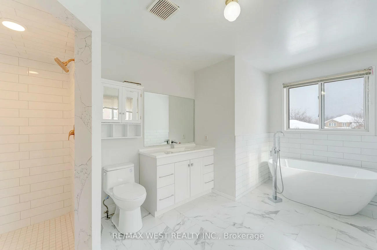 20, Felt, Bayshore, Barrie