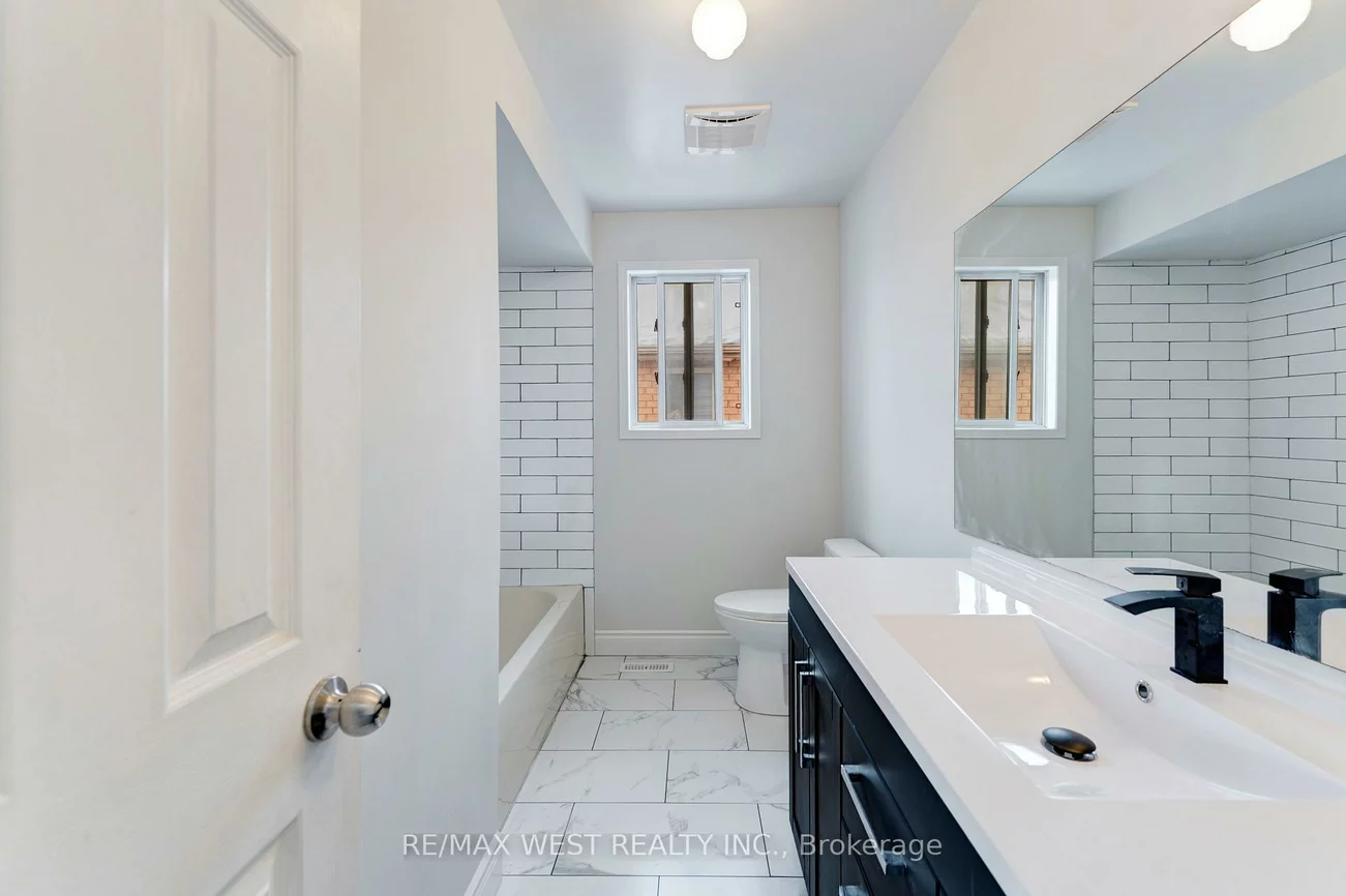 20, Felt, Bayshore, Barrie