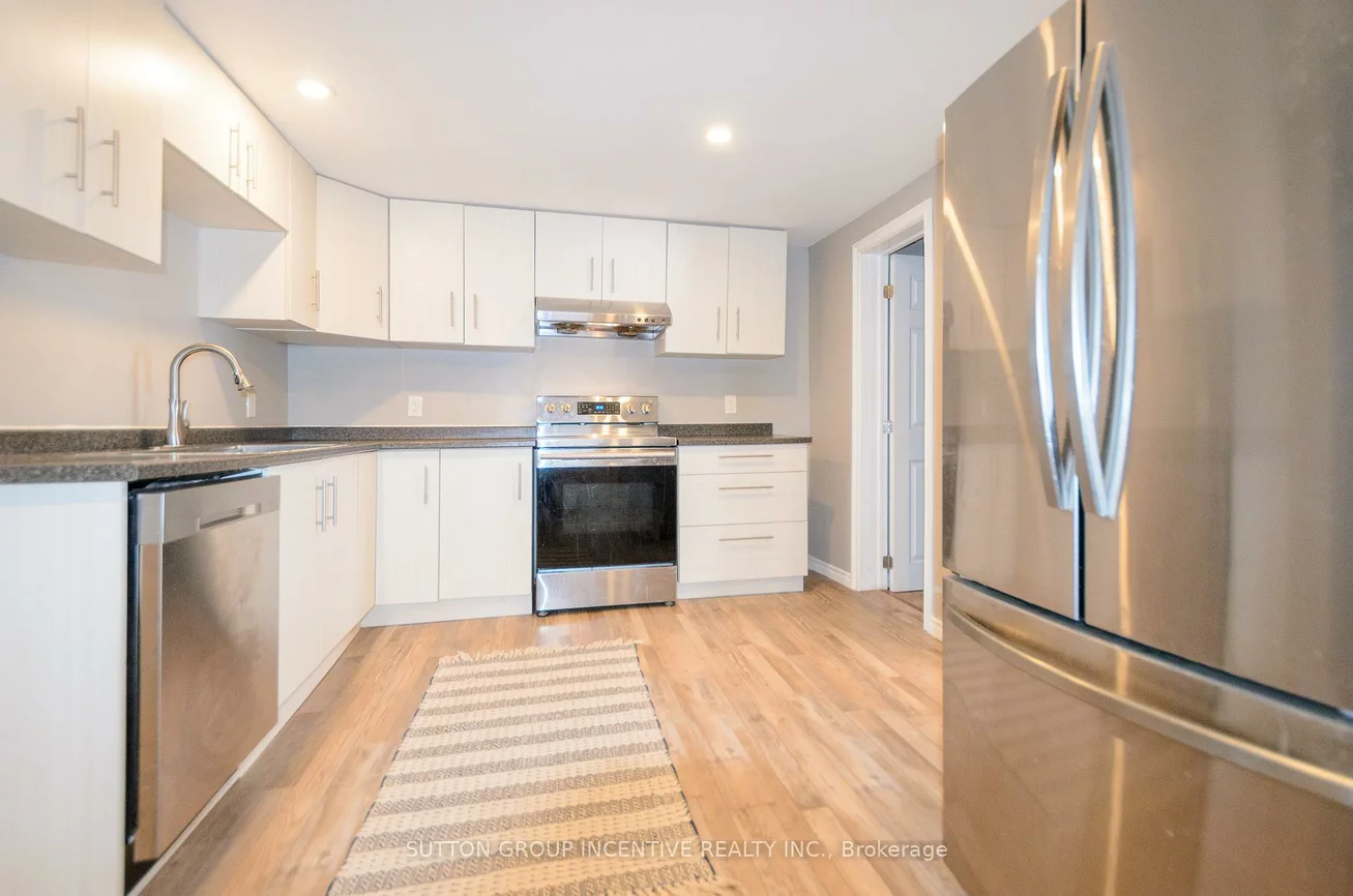 46, Ellen, Lakeshore, Barrie