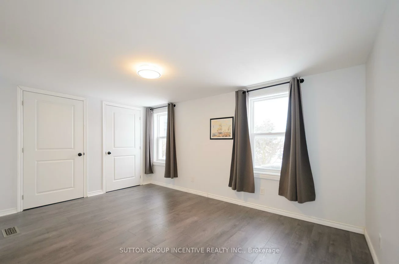 46, Ellen, Lakeshore, Barrie