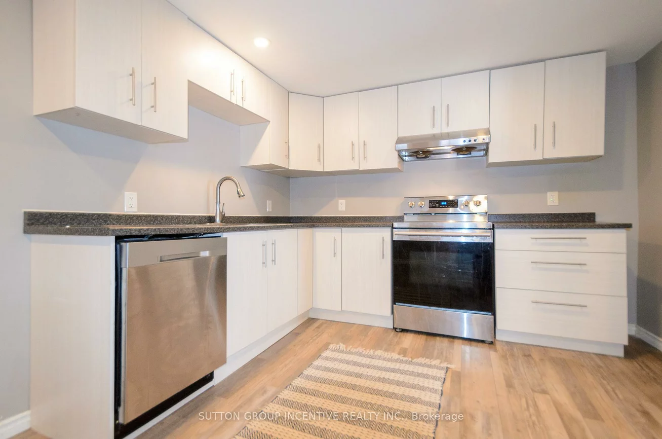 46, Ellen, Lakeshore, Barrie