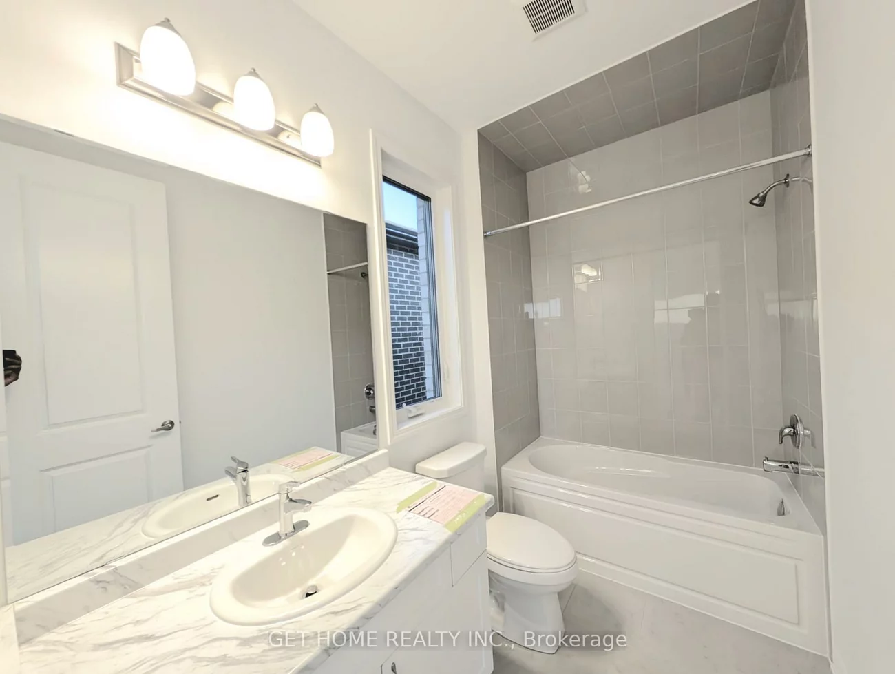 352, Madelaine, Painswick South, Barrie