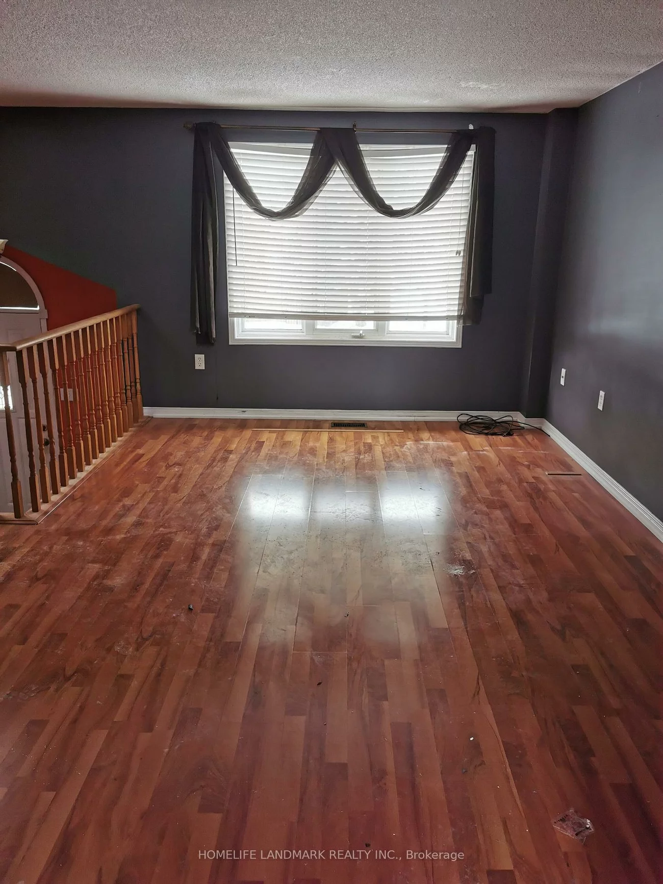 29, Finlay, West Bayfield, Barrie