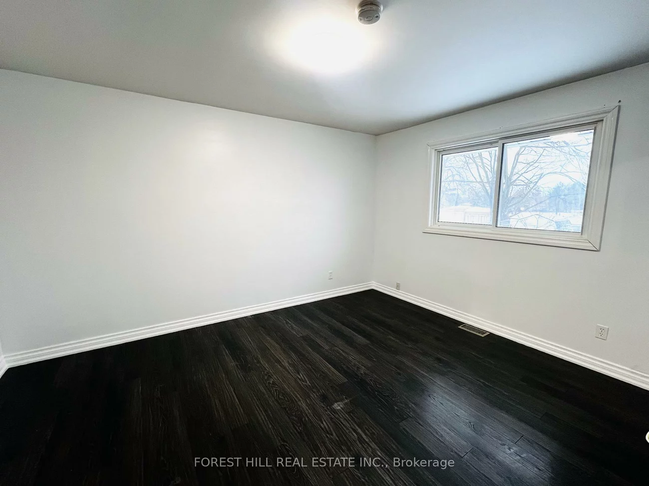 48, Steel, Grove East, Barrie