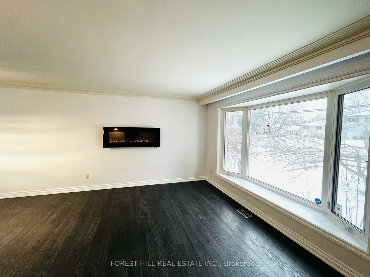 48, Steel, Grove East, Barrie