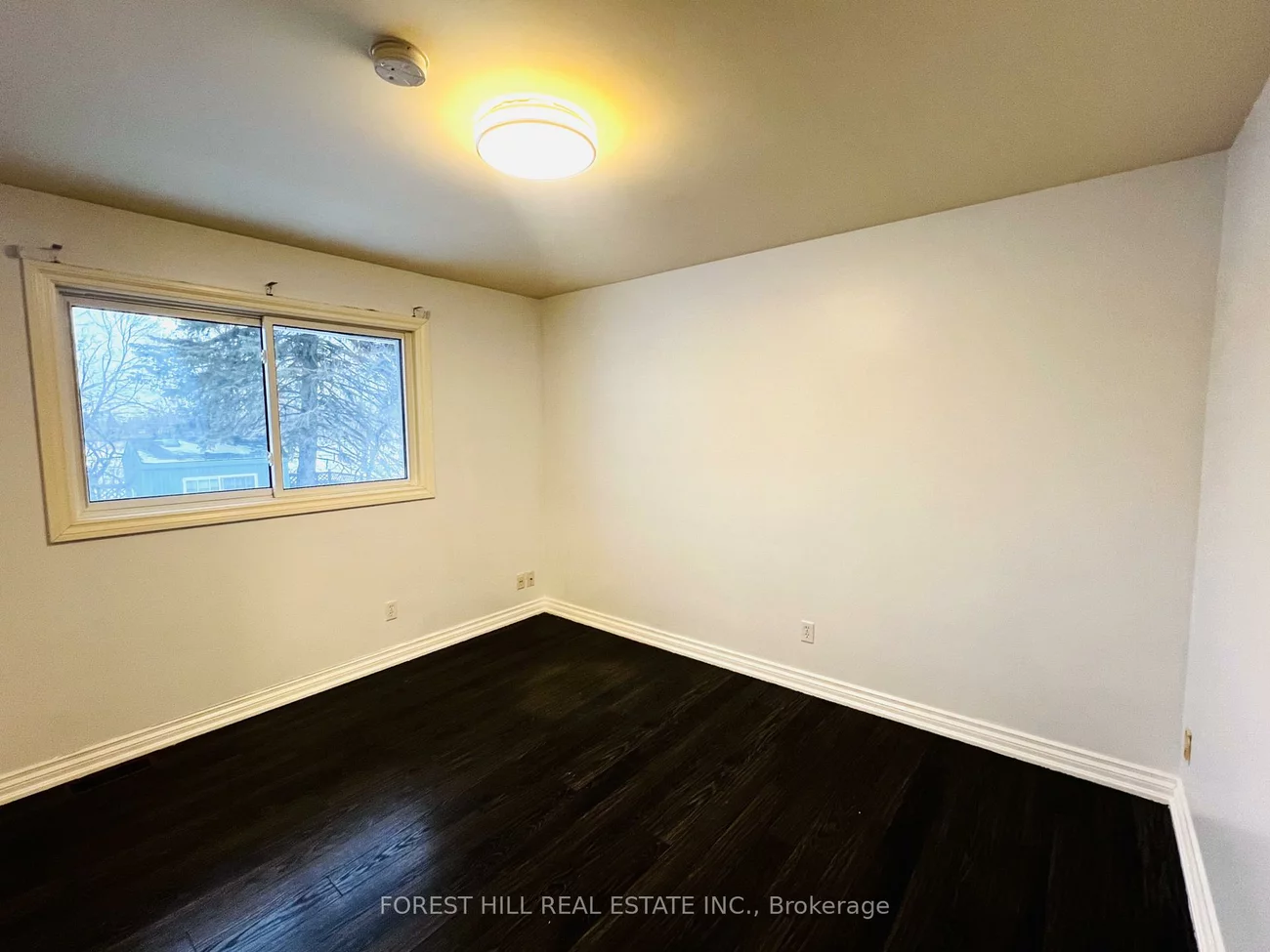 48, Steel, Grove East, Barrie