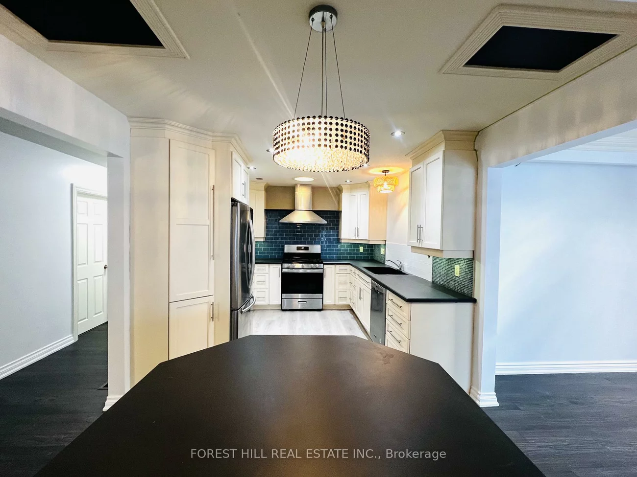 48, Steel, Grove East, Barrie