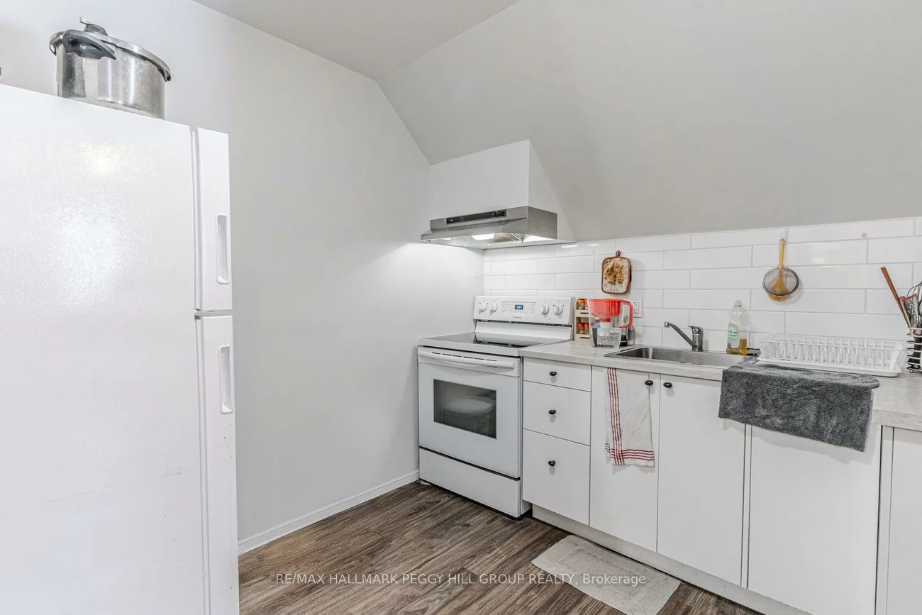 42, Toronto, City Centre, Barrie