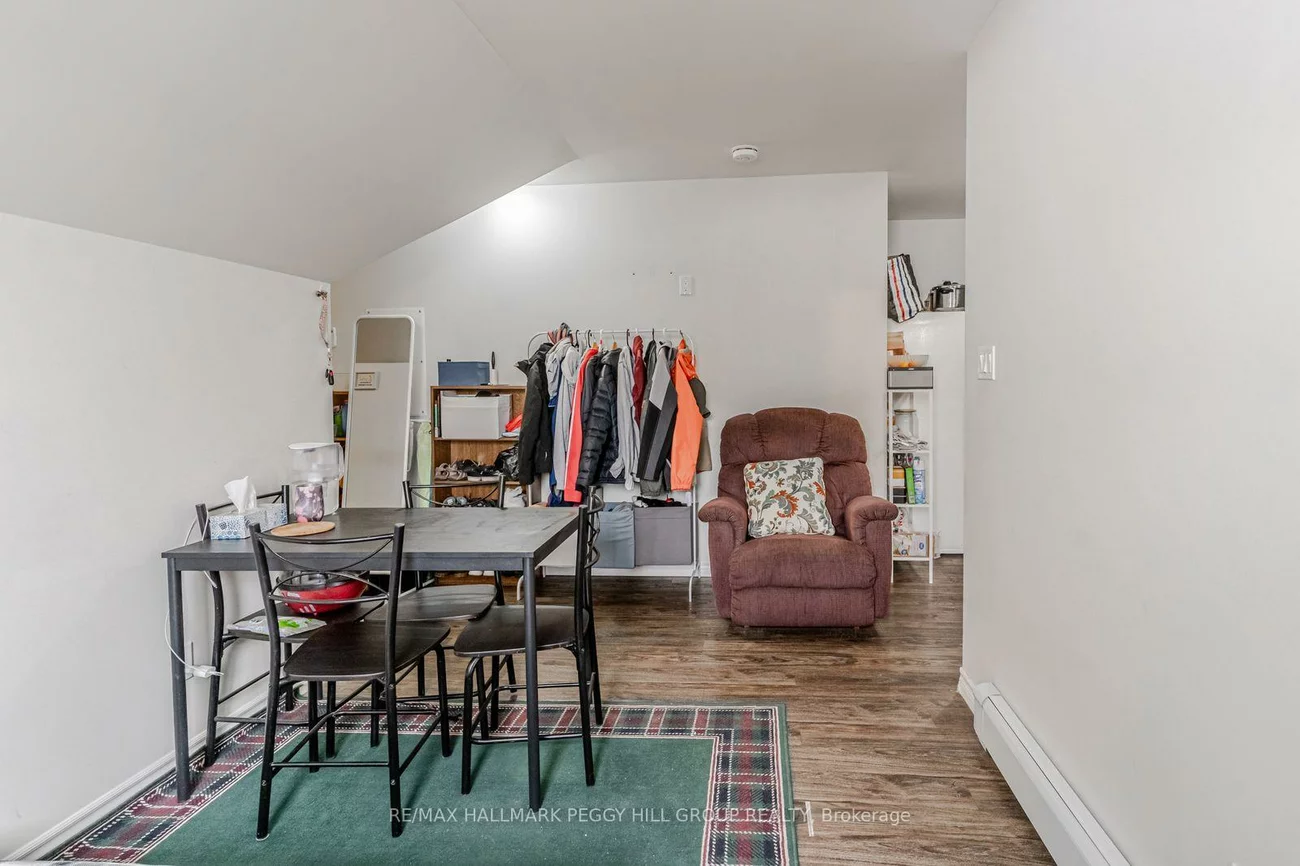 42, Toronto, City Centre, Barrie