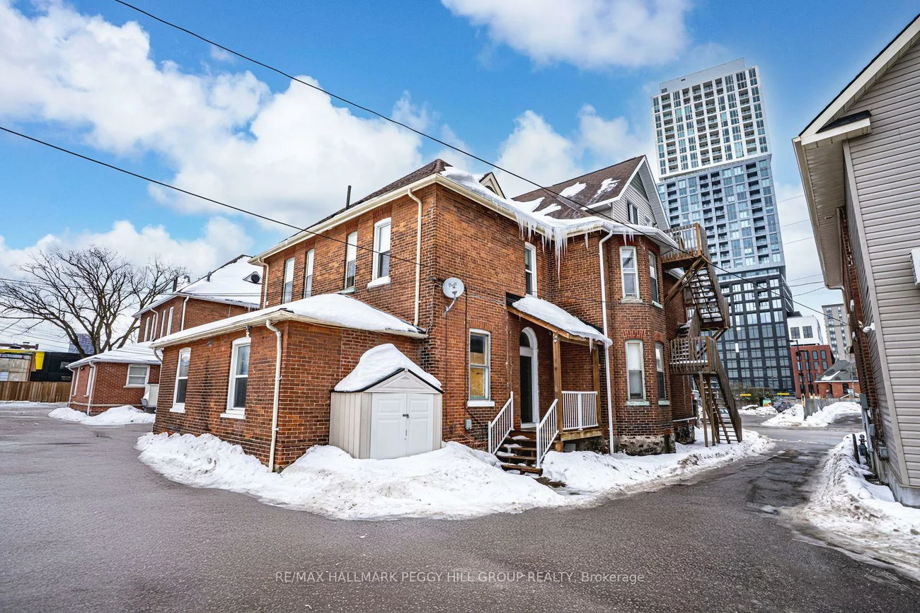 42, Toronto, City Centre, Barrie