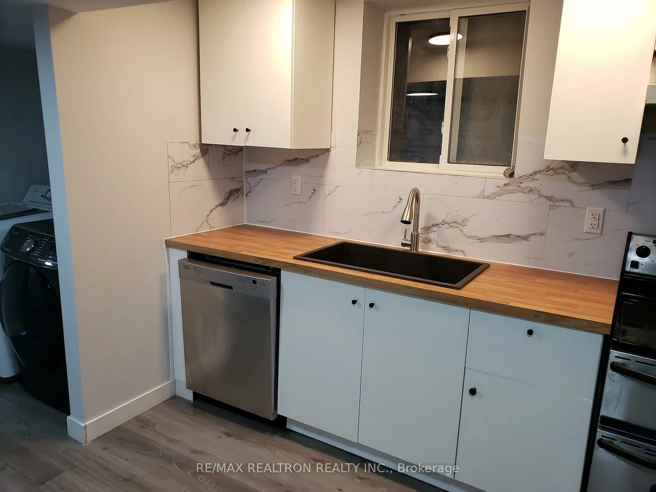 31, Carr, Letitia Heights, Barrie