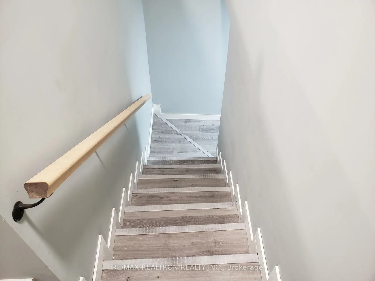 31, Carr, Letitia Heights, Barrie