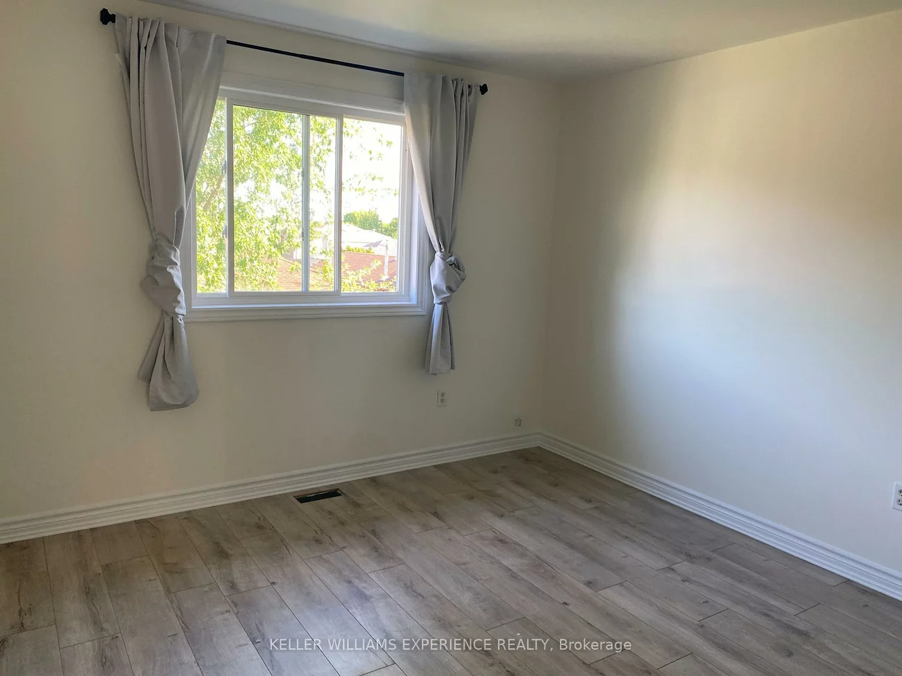 23, Butternut, Holly, Barrie