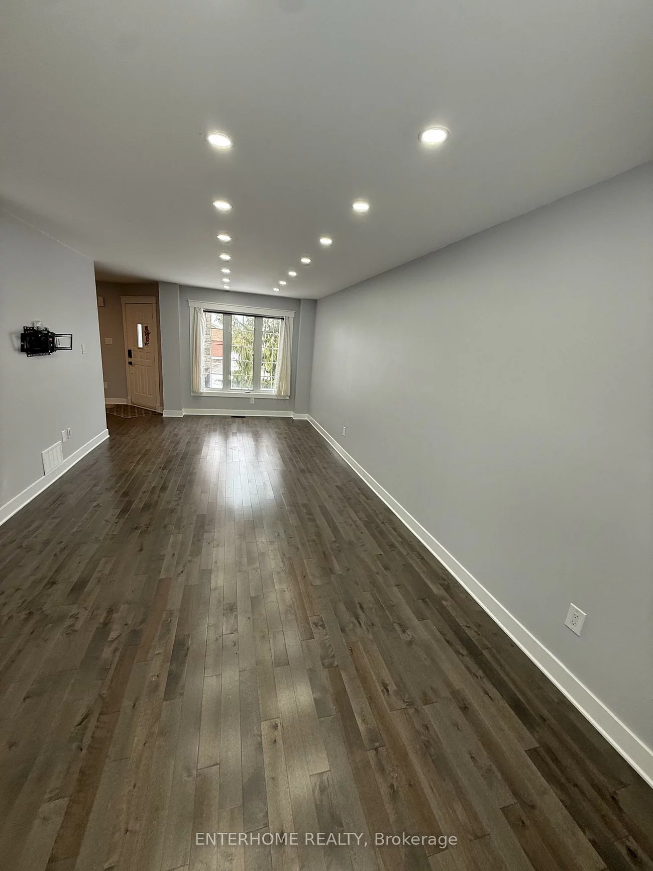 127, Birchwood, East Bayfield, Barrie