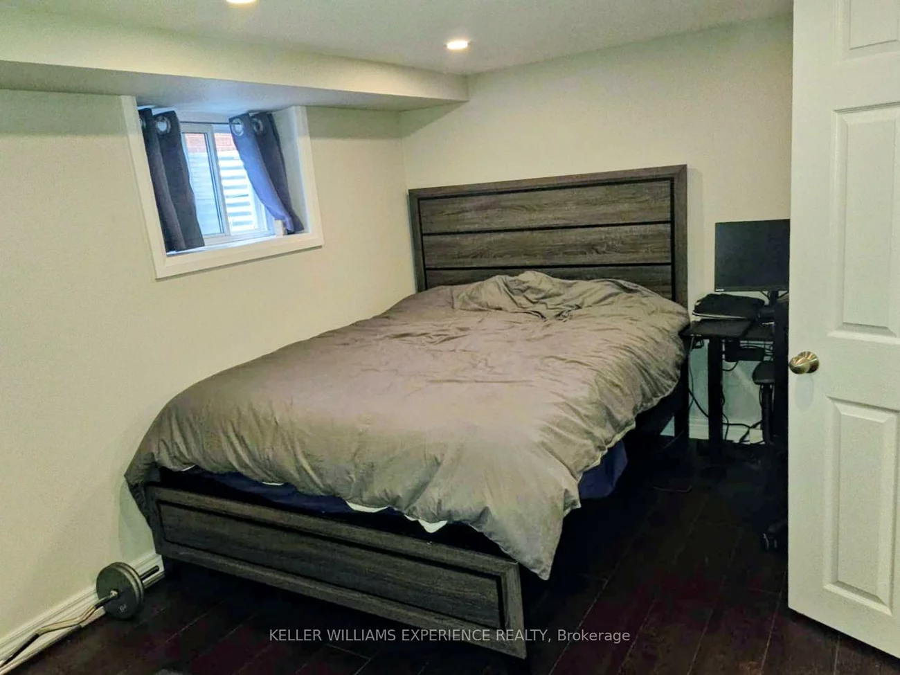 8, Grace, Painswick South, Barrie