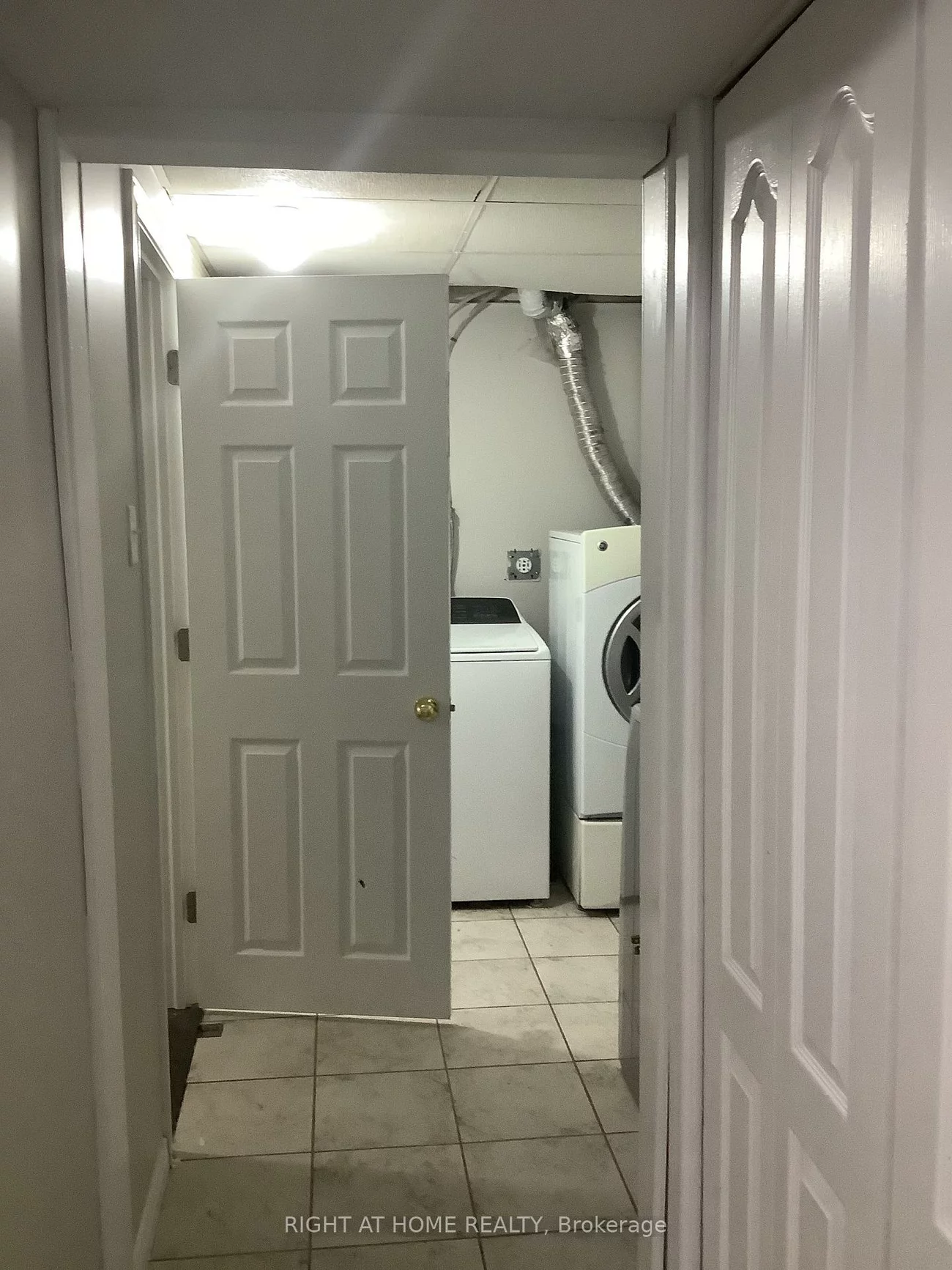 11, Rosenfeld, Grove East, Barrie