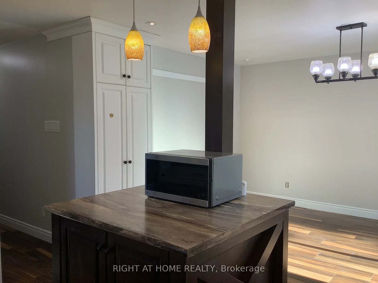 11, Rosenfeld, Grove East, Barrie