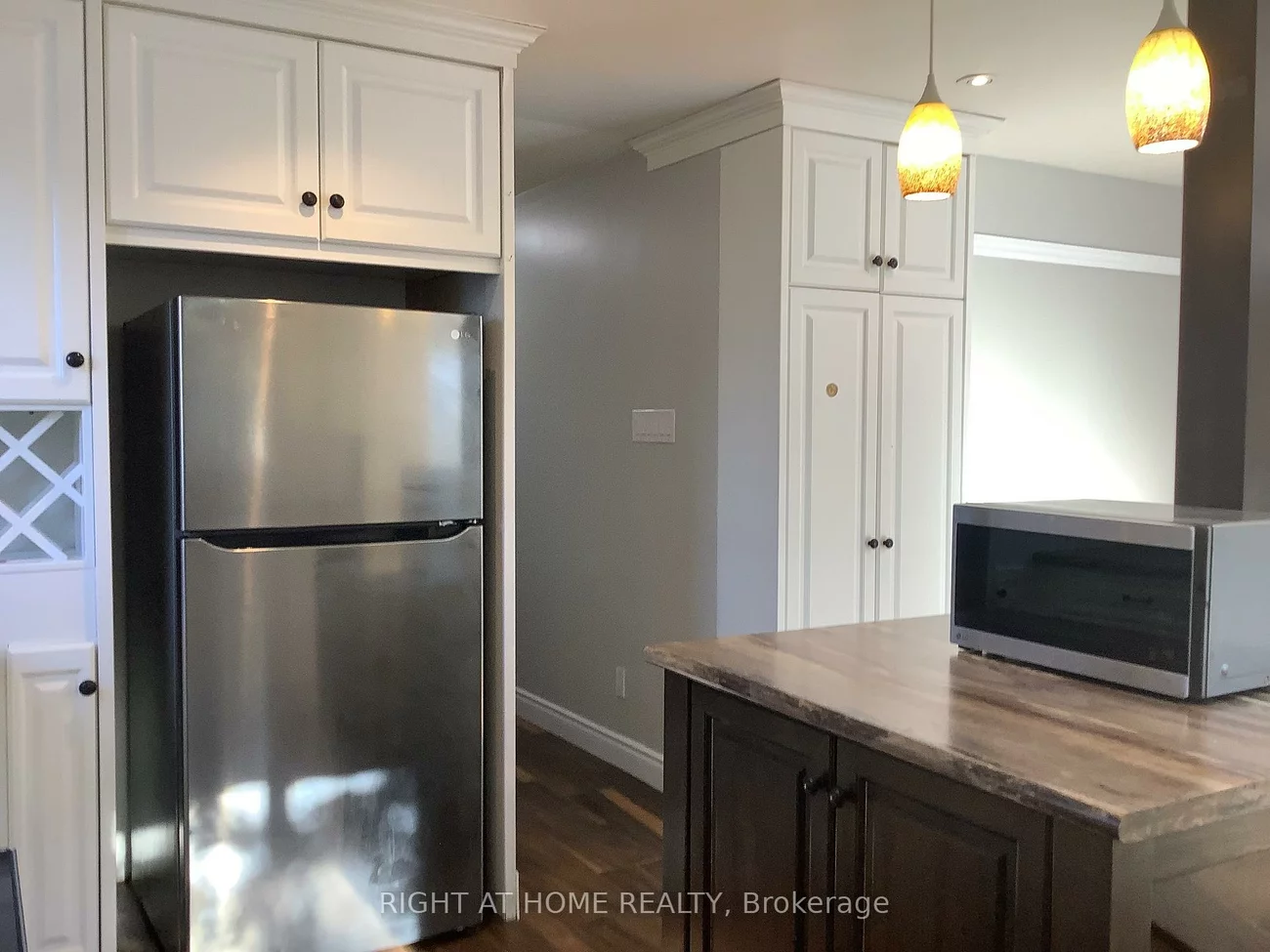 11, Rosenfeld, Grove East, Barrie