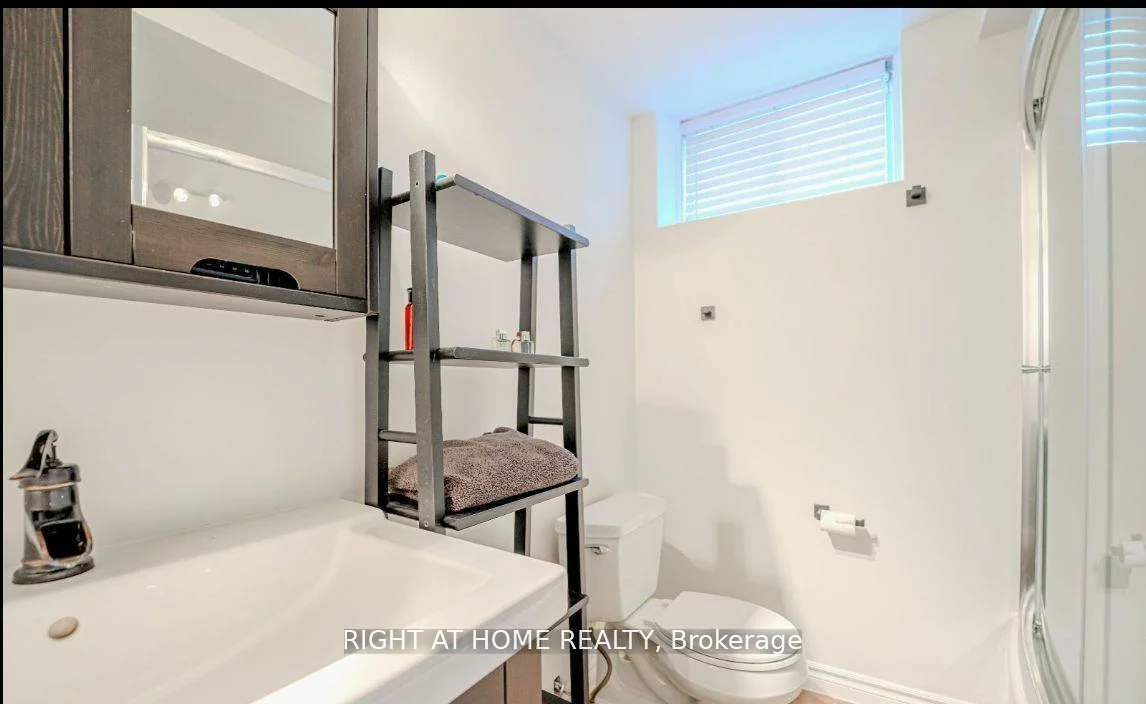 36, Knupp, Edgehill Drive, Barrie