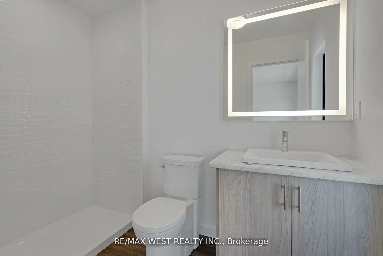 10, Rainwater, Holly, Barrie