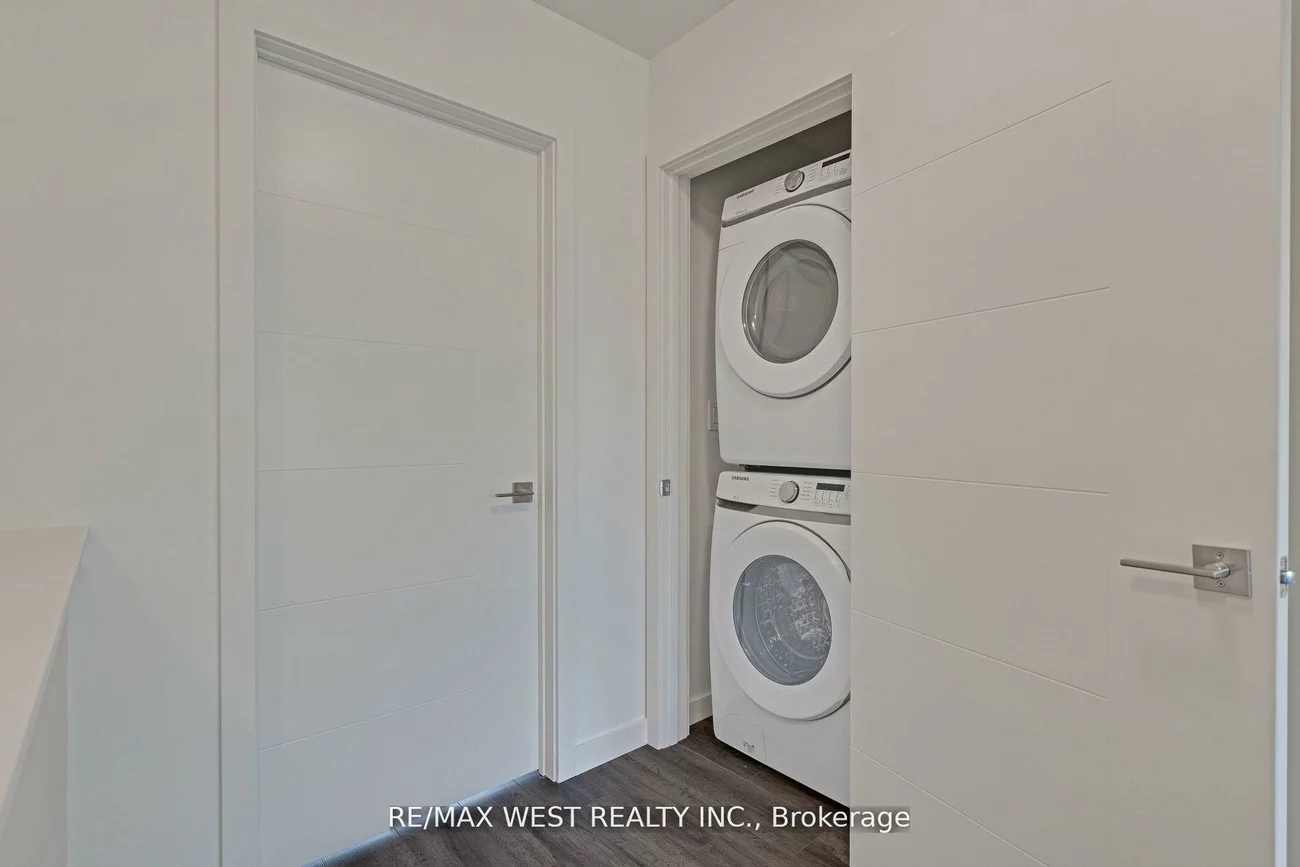 10, Rainwater, Holly, Barrie