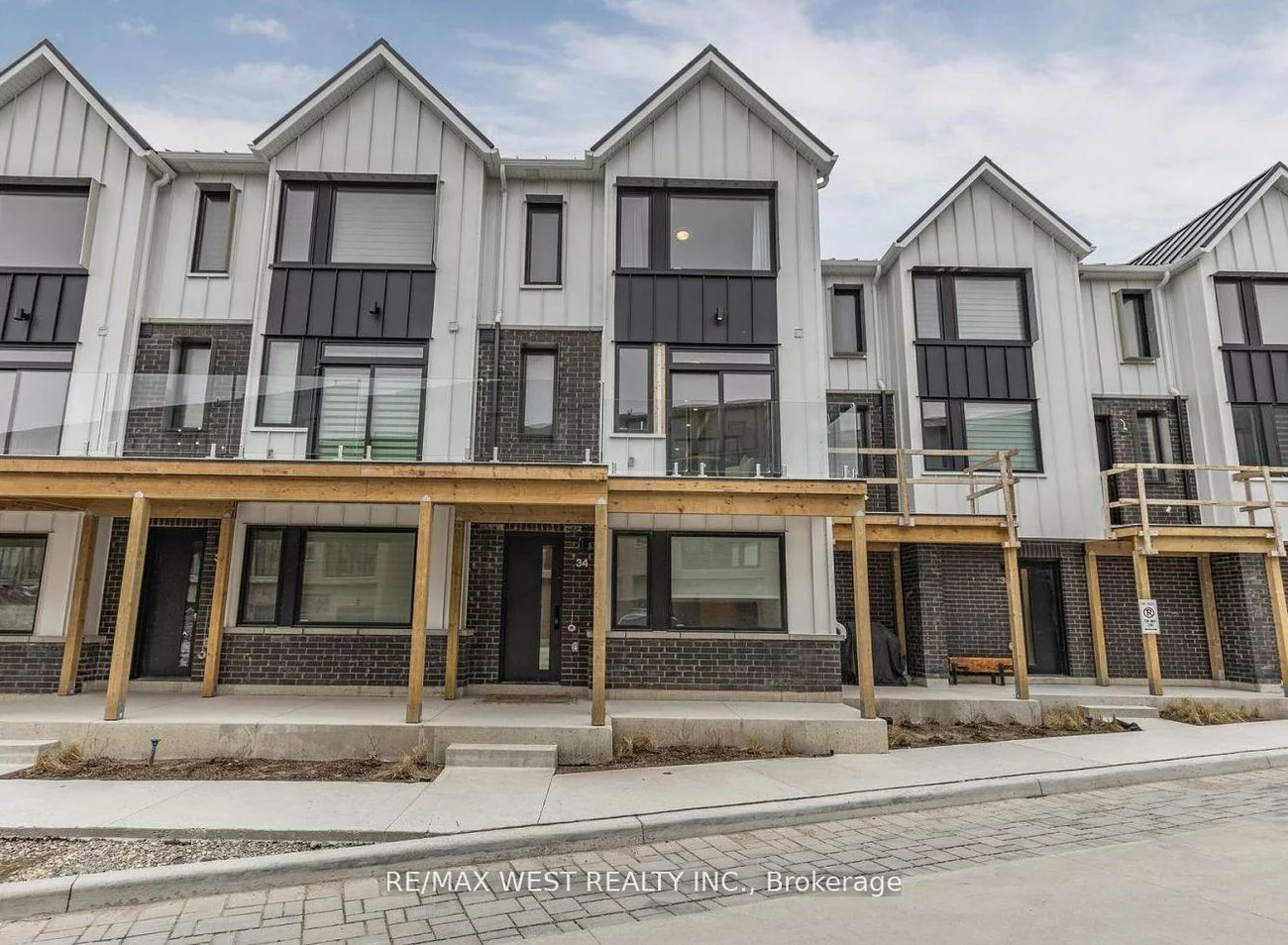 10, Rainwater, Holly, Barrie