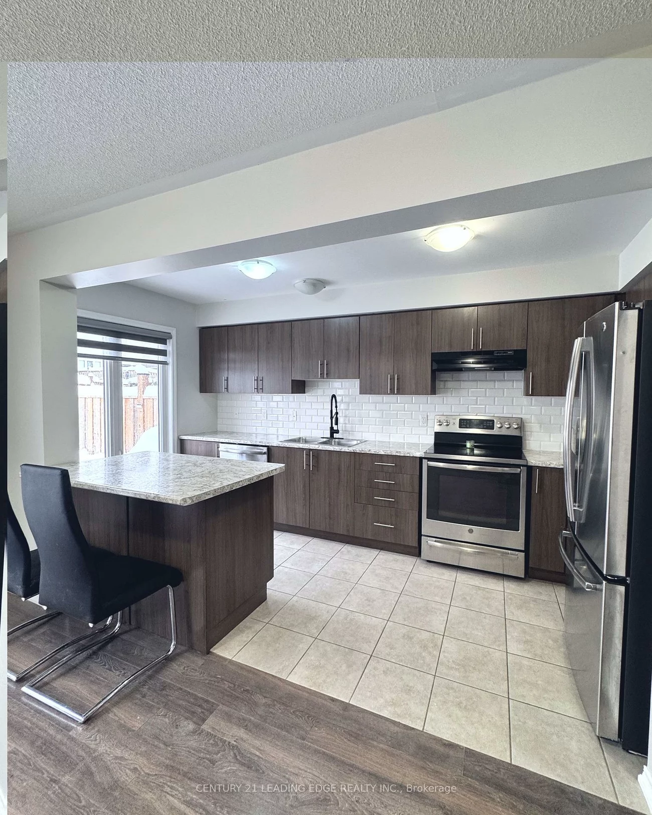 21, Robinson, Allandale, Barrie