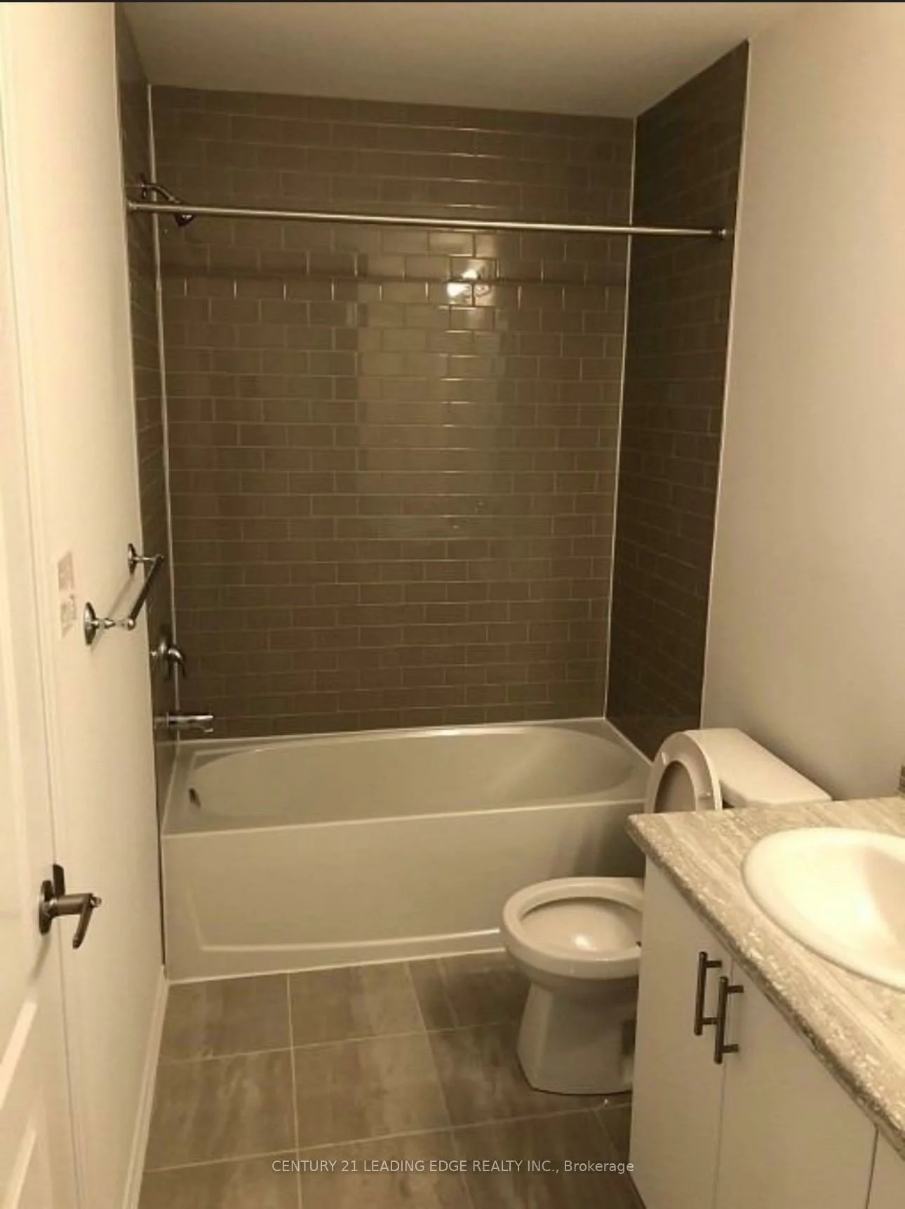 21, Robinson, Allandale, Barrie