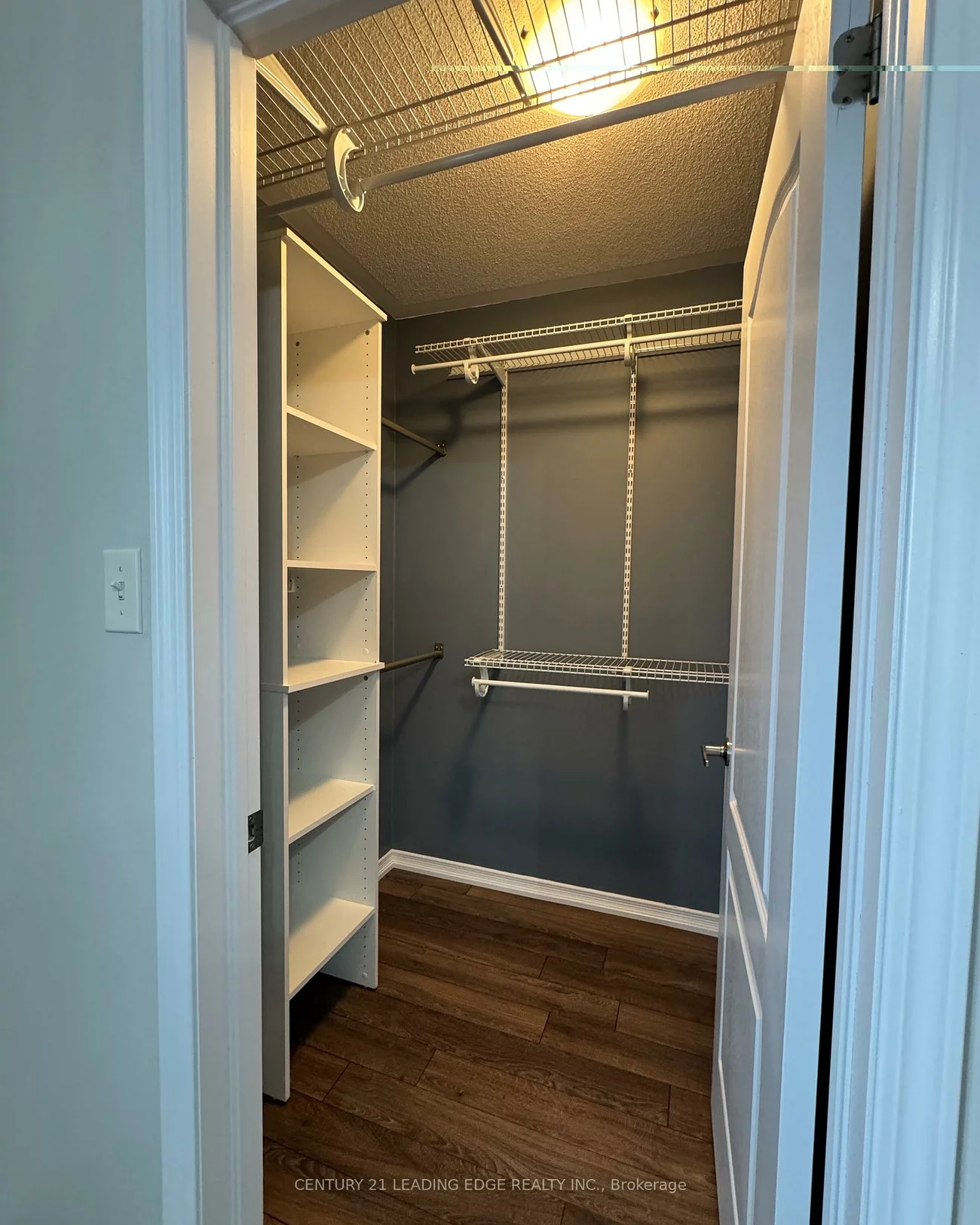 21, Robinson, Allandale, Barrie