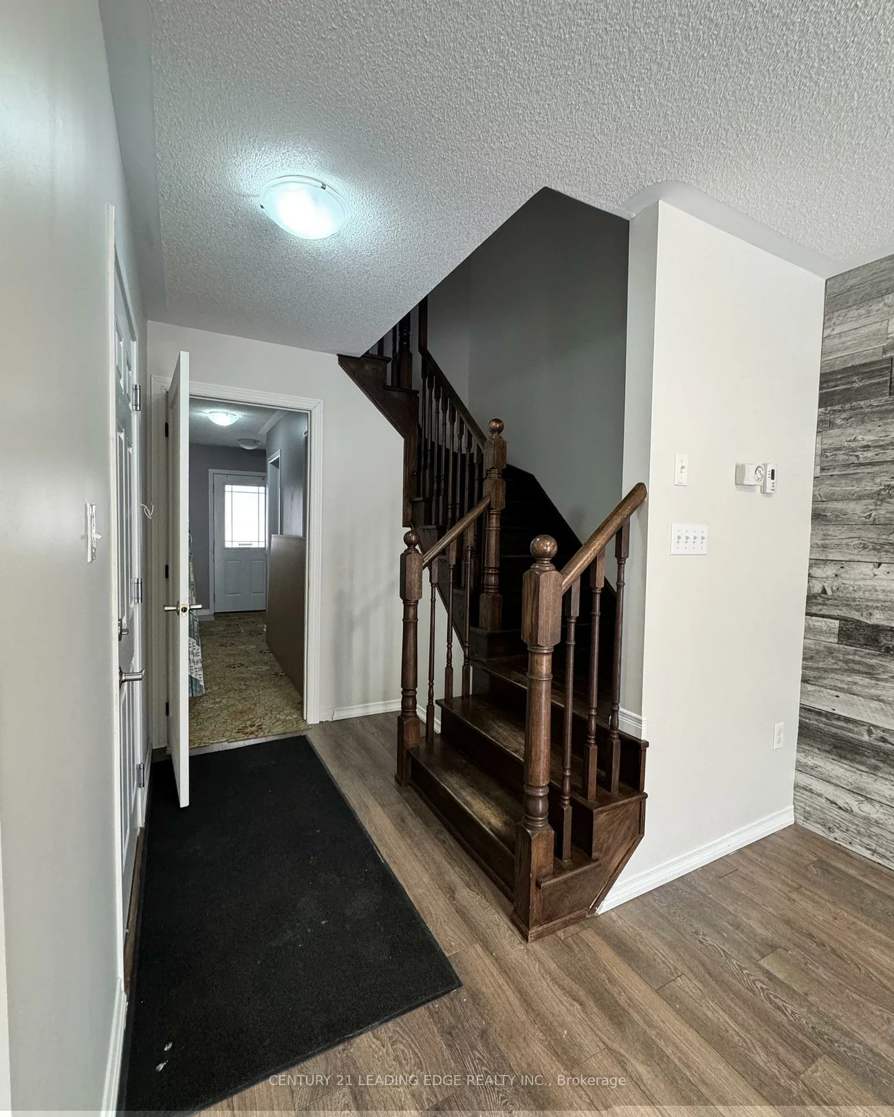 21, Robinson, Allandale, Barrie