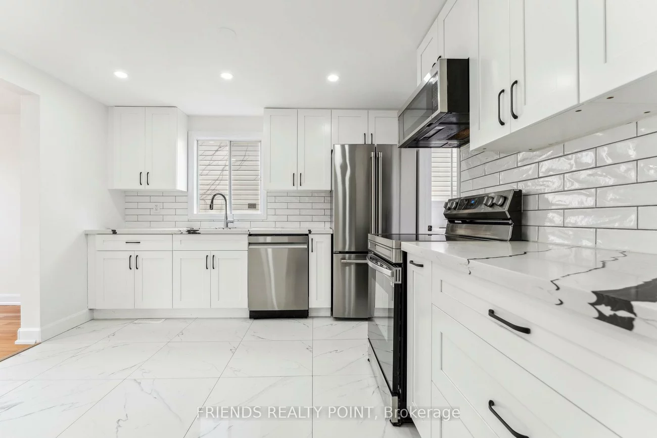 55, Browning, Letitia Heights, Barrie