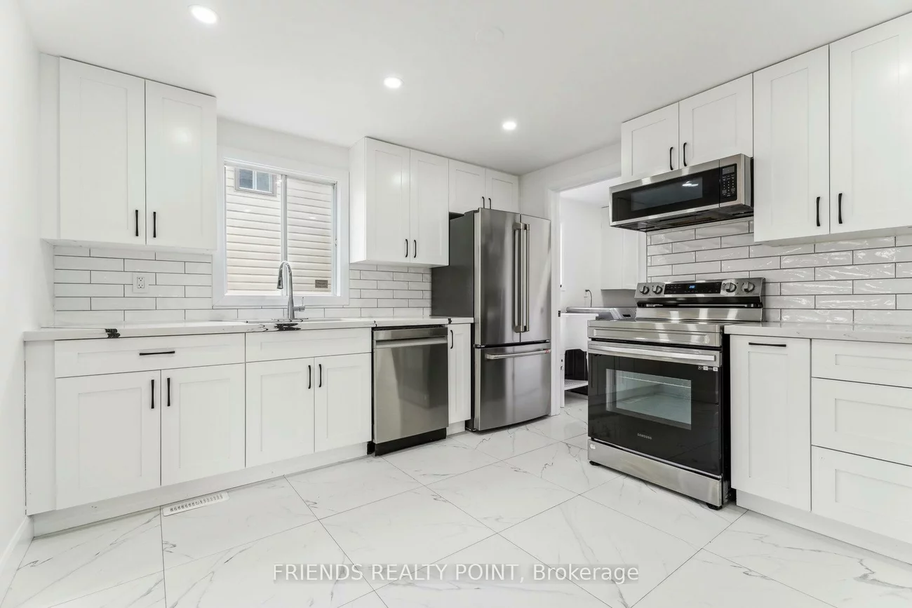 55, Browning, Letitia Heights, Barrie