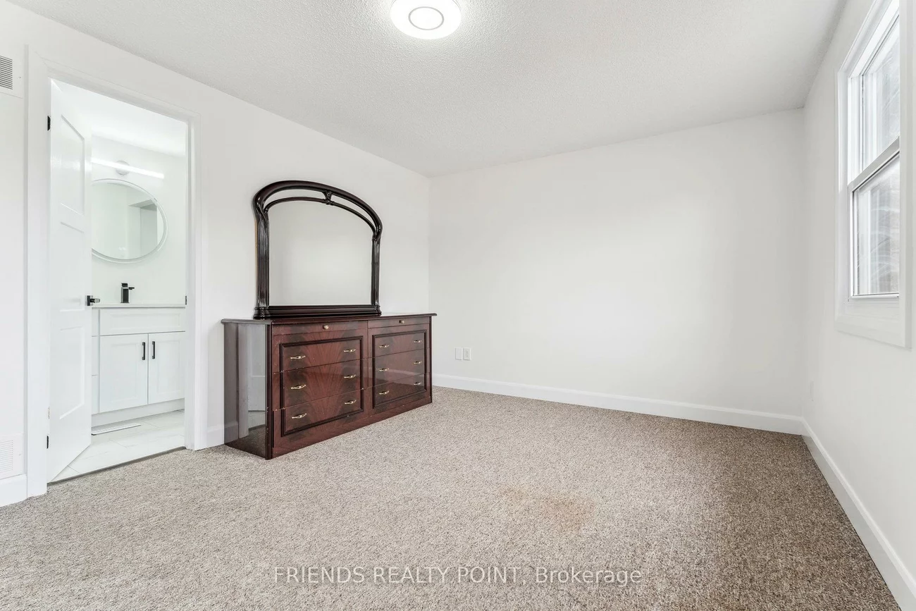 55, Browning, Letitia Heights, Barrie