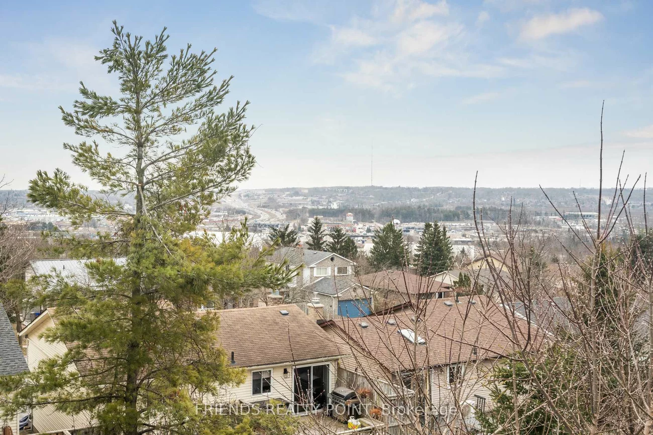 55, Browning, Letitia Heights, Barrie