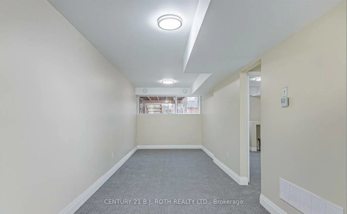 82, Peel, Wellington, Barrie