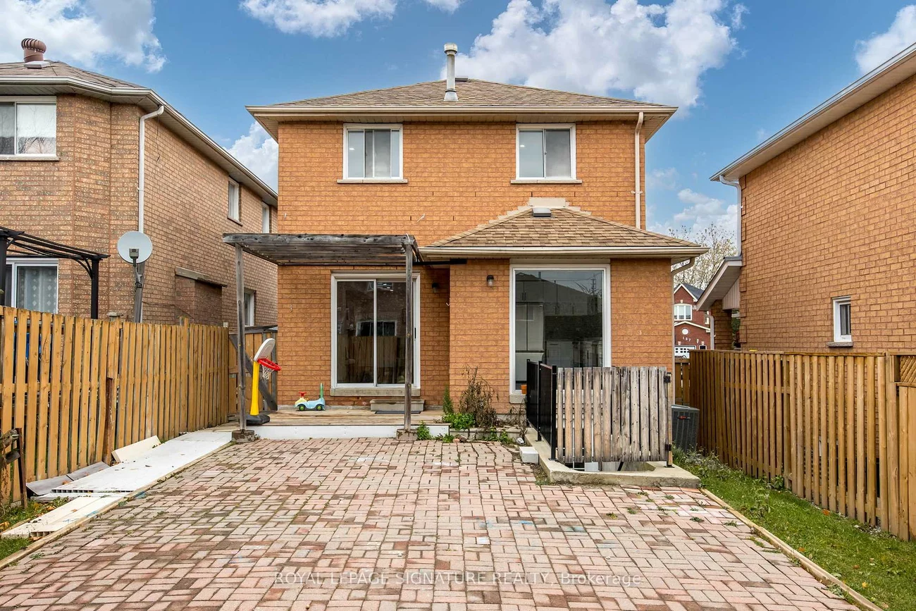 124, Laidlaw, West Bayfield, Barrie