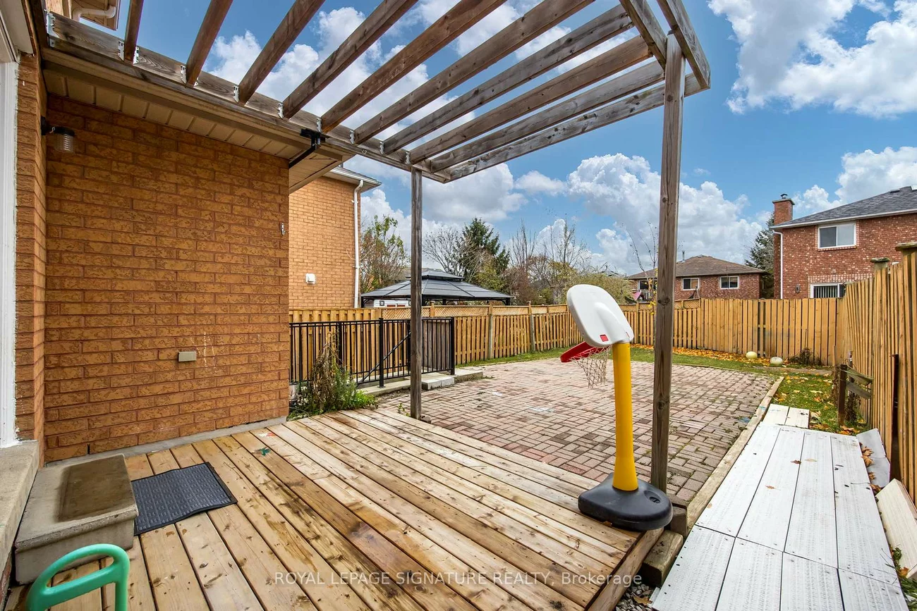 124, Laidlaw, West Bayfield, Barrie